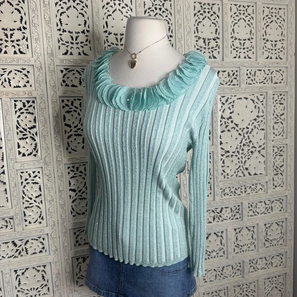 Y2K Lifestyle Sandra King Silk Blend Light Blue Ribbed Shimmer‎ Frilly Sweater